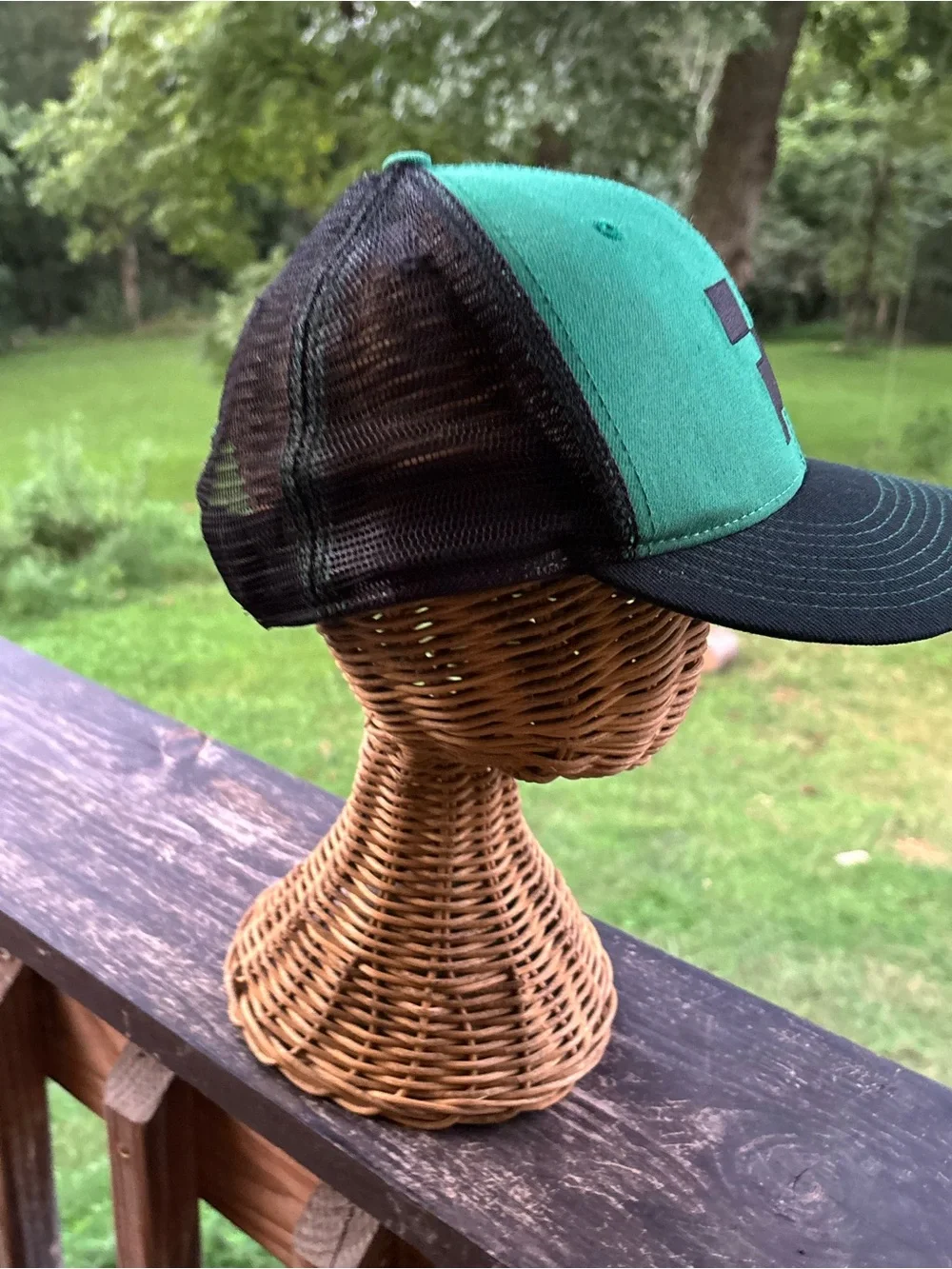 Minecraft Creeper JINX Flat Fitty Trucker Hat Green Black Mesh Snapback Gamer